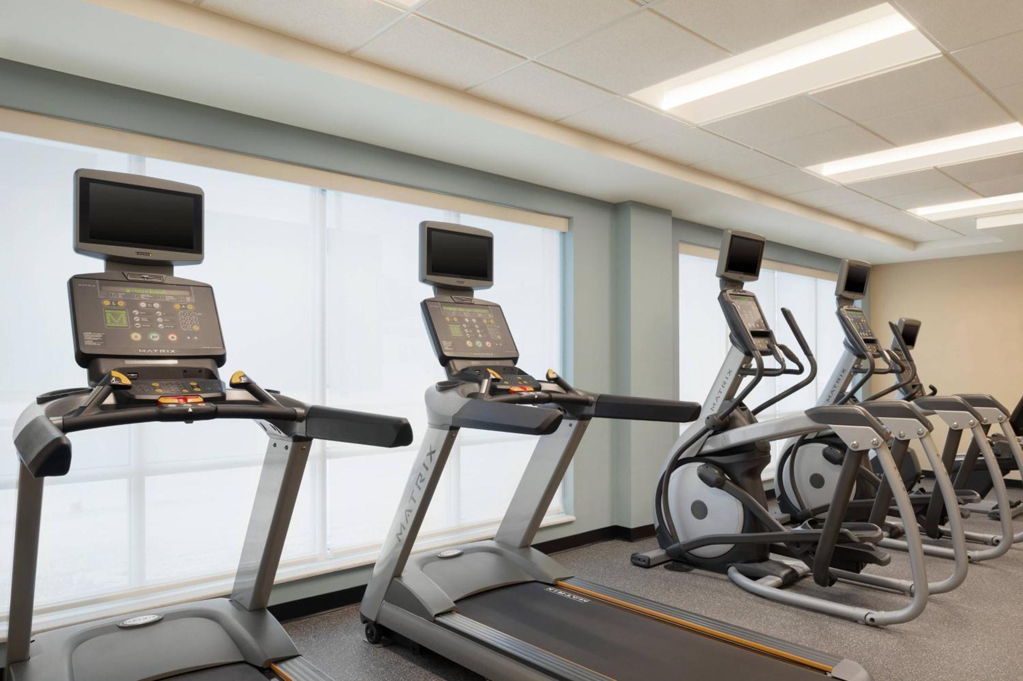 Towneplace Suites By Marriott Dubuque Downtown Exteriör bild