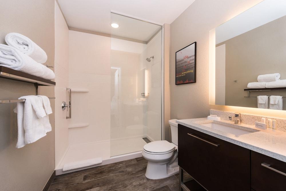 Towneplace Suites By Marriott Dubuque Downtown Exteriör bild